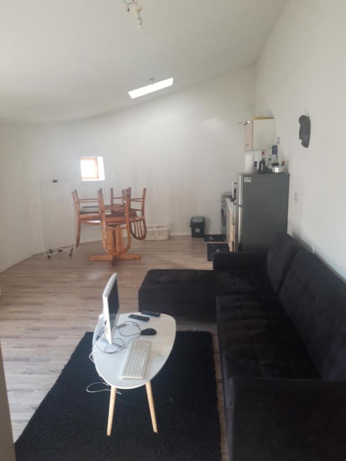 Appartement F1 Meuble 3 Personnes オーブナ エクステリア 写真