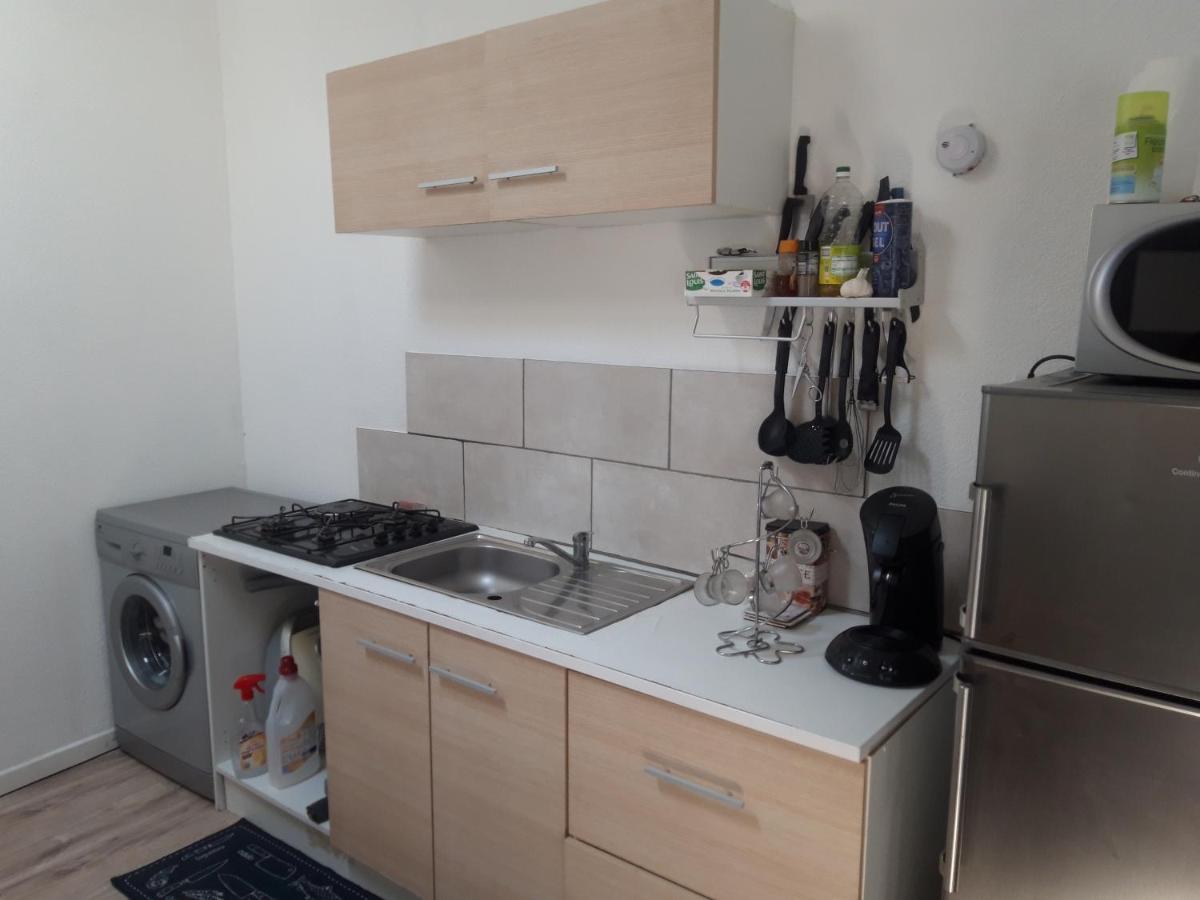 Appartement F1 Meuble 3 Personnes オーブナ エクステリア 写真